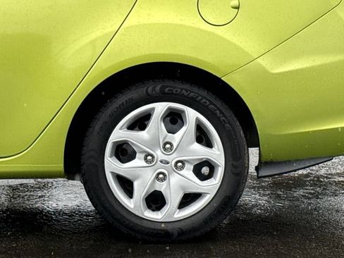 Used 2013 Ford Fiesta SE image 9