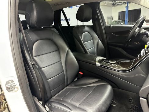 Used 2017 Mercedes-Benz GLC 300 image 25
