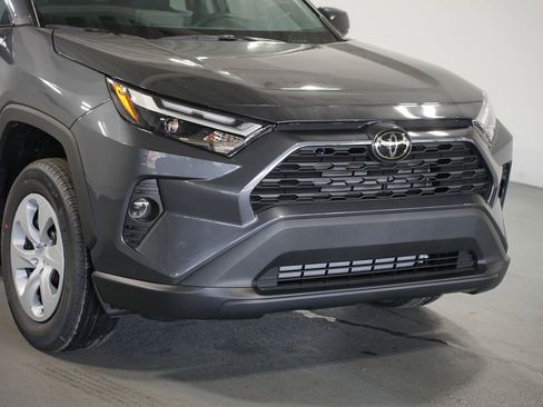 New 2025 Toyota RAV4 LE image 4