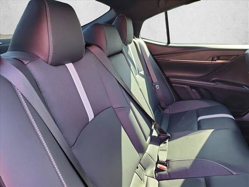 Used 2025 Toyota Camry SE w/ Convenience Package FWD image 12