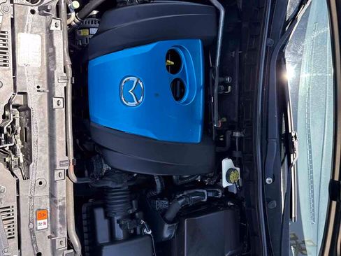 Used 2013 MAZDA MAZDA3 i Touring FWD image 24