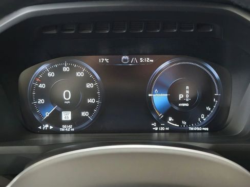Used 2020 Volvo XC90 T8 Momentum AWD/4WD image 11
