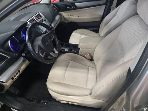 Used 2017 Subaru Outback 2.5i Premium AWD/4WD image 14