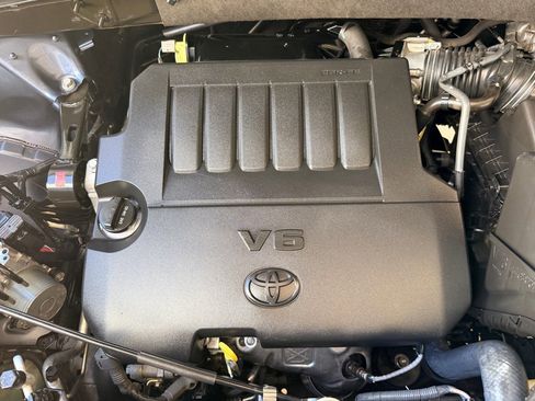 Used 2014 Toyota Highlander XLE image 27