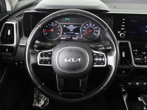 Used 2022 Kia Sorento S w/ Panoramic Sunroof Package AWD/4WD image 7