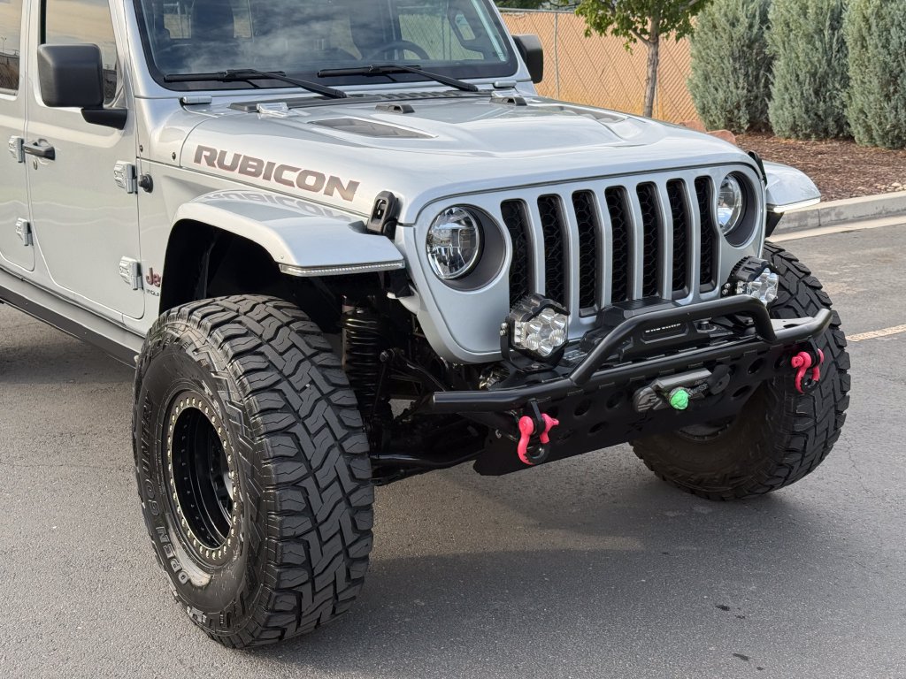 Used 2023 Jeep Gladiator Rubicon w/ Trailer Tow Package AWD/4WD image 3