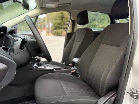 Used 2018 Ford Focus SE image 19