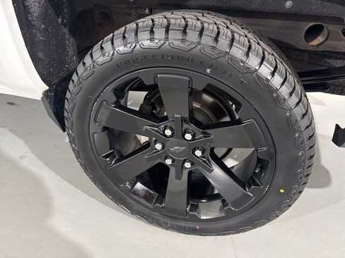 Used 2017 Chevrolet Silverado 1500 LTZ Z71 w/ LTZ Plus Package image 9