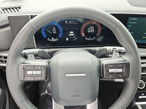 Used 2026 Hyundai Santa Fe SE FWD image 19