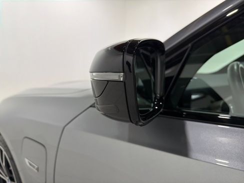 Certified 2023 BMW 330e xDrive w/ M Sport Package image 9