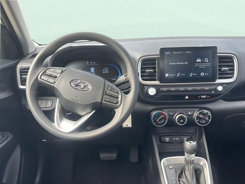 New 2026 Hyundai Venue SE FWD image 10