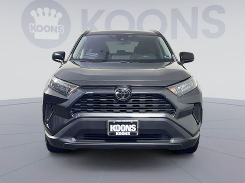 Used 2020 Toyota RAV4 LE w/ Carpet Mat Package image 11