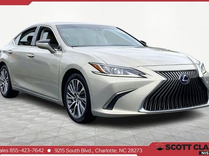 Used 2020 Lexus ES 300h w/ Premium Package