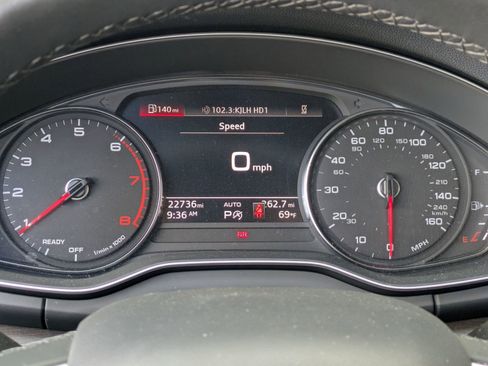 Used 2023 Audi Q5 2.0T Premium w/ Convenience Package AWD/4WD image 12
