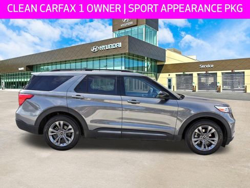 Used 2023 Ford Explorer XLT w/ Equipment Group 202A RWD image 4