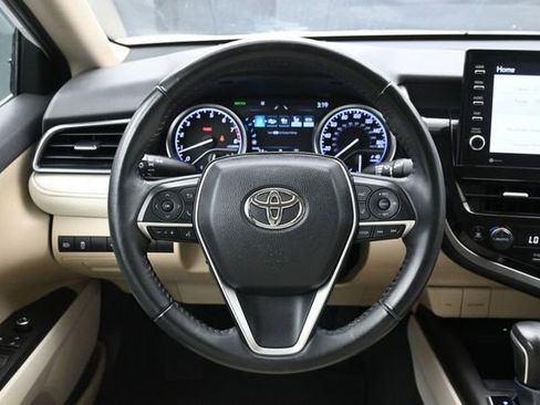 Used 2022 Toyota Camry XLE FWD image 23