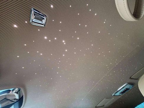 Used 2019 Rolls-Royce Phantom Sedan image 25