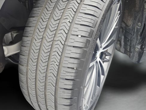 Used 2023 BMW 530e 530e iPerformance w/ Premium Package image 36