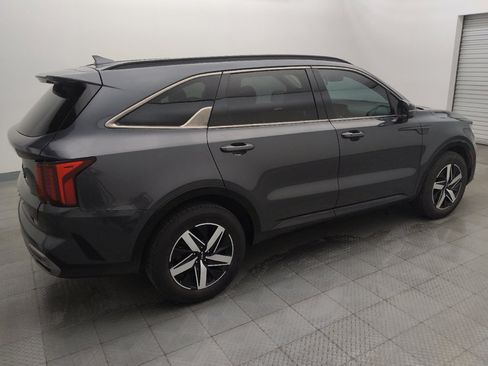 Used 2022 Kia Sorento S FWD image 10