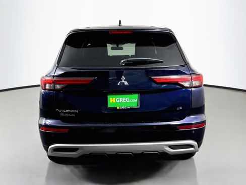 Used 2023 Mitsubishi Outlander SE FWD image 8