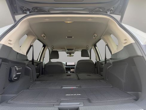 Certified 2025 Nissan Rogue SL AWD/4WD image 12