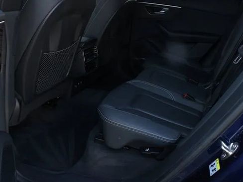 Used 2019 Audi Q8 Premium Plus image 37