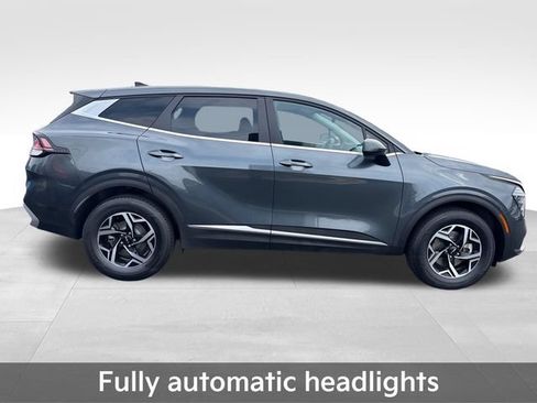 Used 2024 Kia Sportage LX AWD/4WD image 9