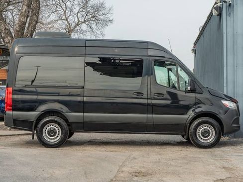 Used 2019 Mercedes-Benz Sprinter 2500 image 7