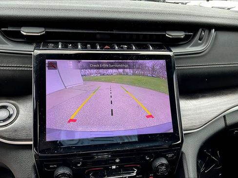 Used 2021 Jeep Grand Cherokee L Limited image 13