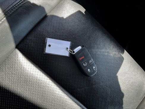 Used 2021 Jeep Grand Cherokee High Altitude image 33