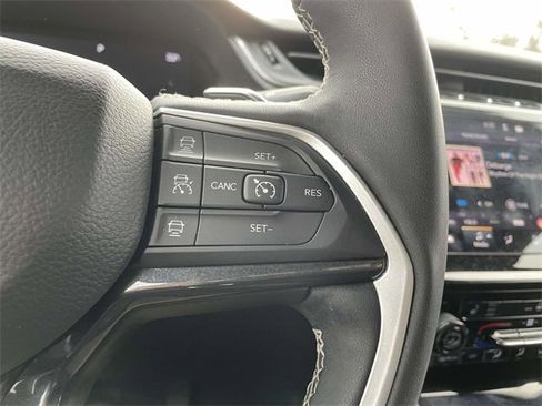 Used 2023 Jeep Grand Cherokee L Laredo image 25