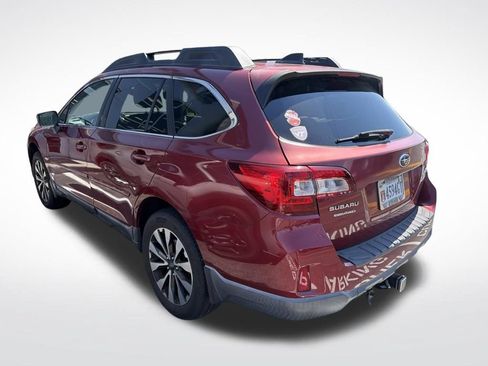 Used 2016 Subaru Outback 2.5i Limited AWD/4WD image 4