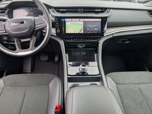 New 2026 Jeep Grand Cherokee Altitude RWD image 22