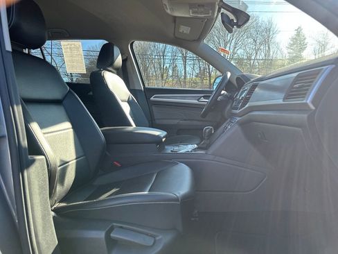 Used 2023 Volkswagen Atlas SE image 15