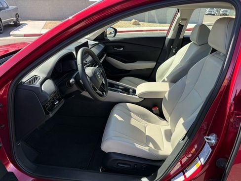 Used 2023 Honda Accord EX-L image 10