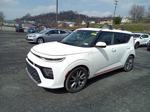 Used 2022 Kia Soul Turbo FWD image 9