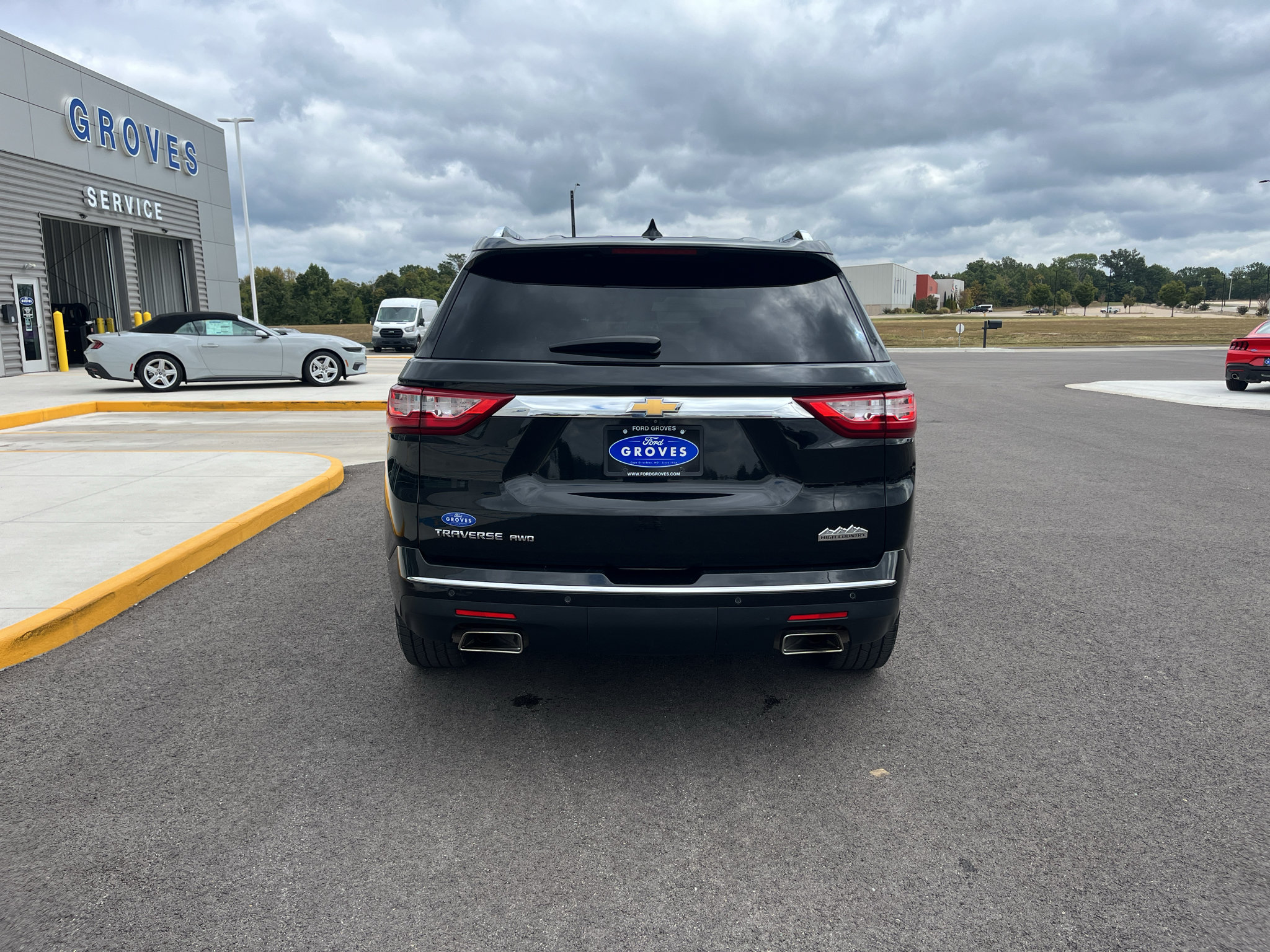 Used 2019 Chevrolet Traverse High Country w/ LPO, Floor Liner Package AWD/4WD image 6