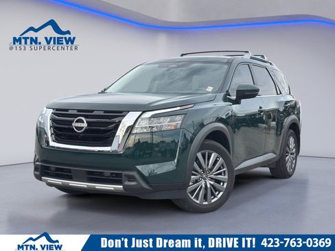 Used 2024 Nissan Pathfinder SL w/ SL Premium Package image 1