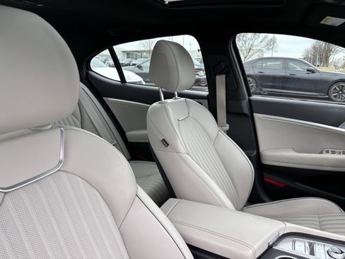 Used 2023 Genesis G70 2.0T w/ Sport Prestige Package image 35