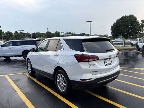 Used 2024 Chevrolet Equinox LT AWD/4WD image 4