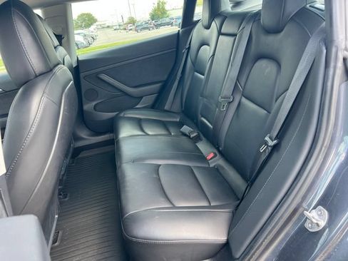 Used 2022 Tesla Model 3 Long Range AWD/4WD image 28