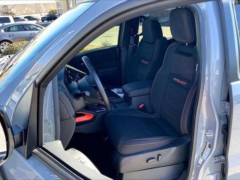 Used 2024 Nissan Frontier PRO-4X w/ Off-Road Protection Package image 7