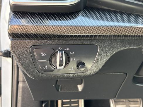 Used 2022 Audi SQ5 Premium image 13