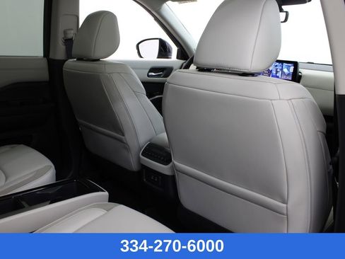 New 2026 Nissan Pathfinder SL image 19