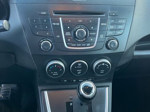 Used 2013 MAZDA MAZDA5 Touring image 30