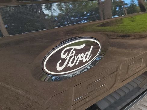 Certified 2024 Ford F150 Platinum w/ FX4 Off-Road Package AWD/4WD image 5