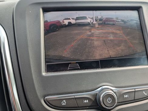 Used 2024 Chevrolet Equinox LT FWD image 26