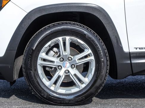 Used 2023 GMC Terrain SLE w/ Driver Convenience Package FWD image 36