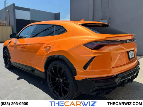 Used 2022 Lamborghini Urus image 7