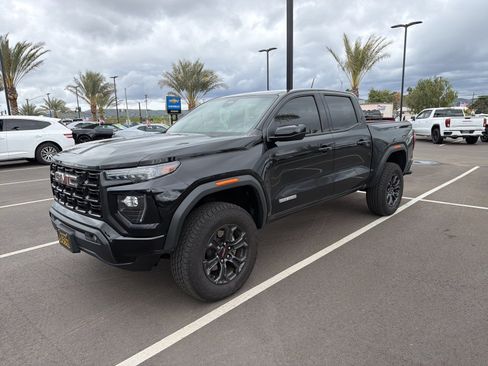 Used 2025 GMC Canyon Elevation w/ Convenience Package image 5